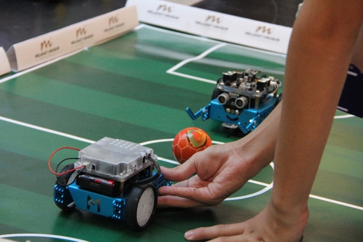 Eskişehirli Öğrencilerden ‘Robotik Kodlama Sergisi’