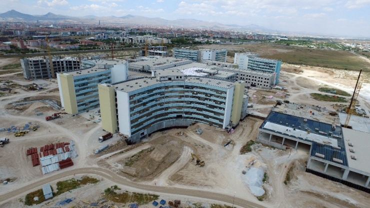 Tamamlandığında Yılda 2,5 Milyon Hastaya Hizmet Verecek