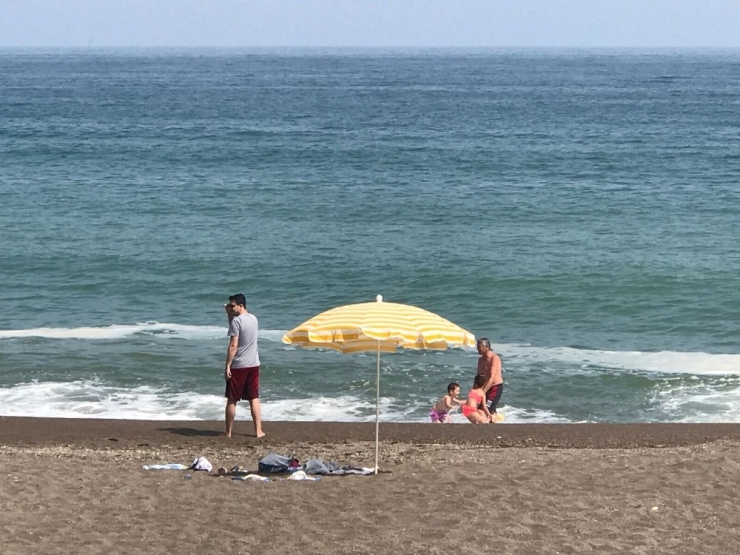 Akçakoca Sahilleri Bayram Tatiline Hazır