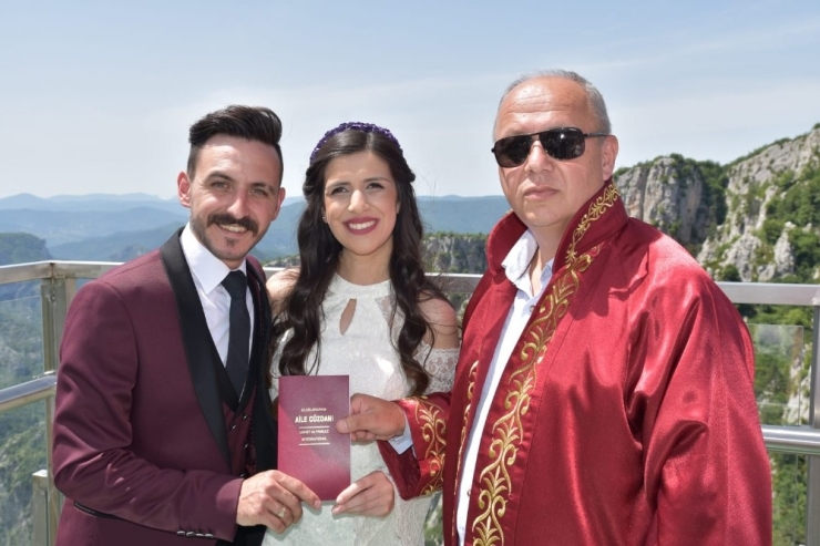 450 Metre Yükseklikte Mutluluğa ‘Evet’ Dediler