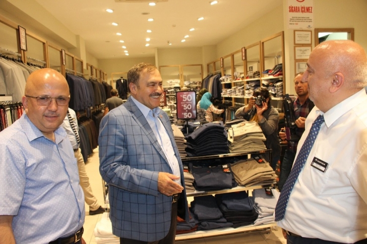 Orman Ve Su İşleri Bakanı Eroğlu: “Recep Tayyip Erdoğan Ağır Sıklet, Muharrem İnce Tüy Sıklette”