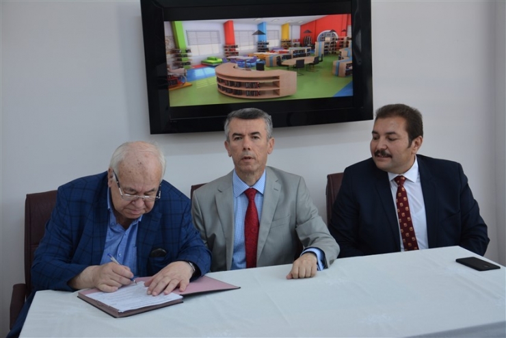 Edremitli Öğrencilere Z Kütüphane Müjdesi