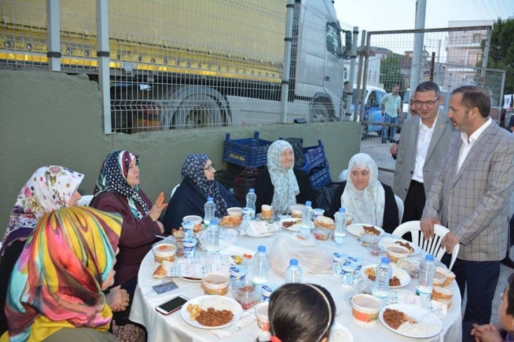 Dilovası’nda İftar Sofrası Çerkeşli’de Kuruldu