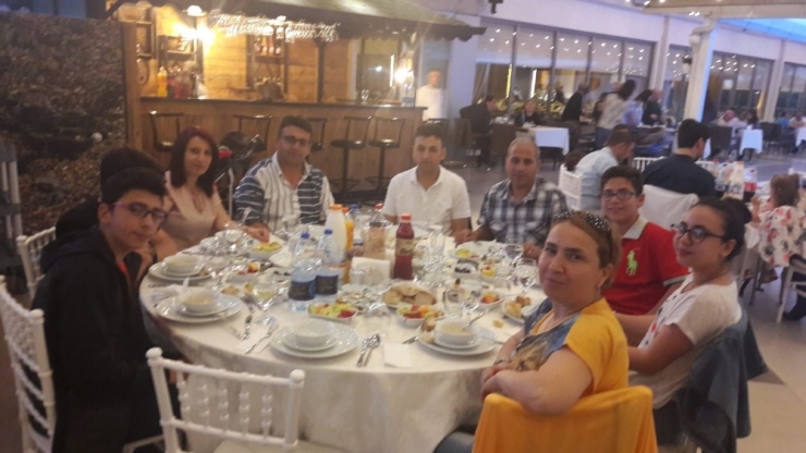 Ats Çalışanları İftar Sofrasında Buluştu