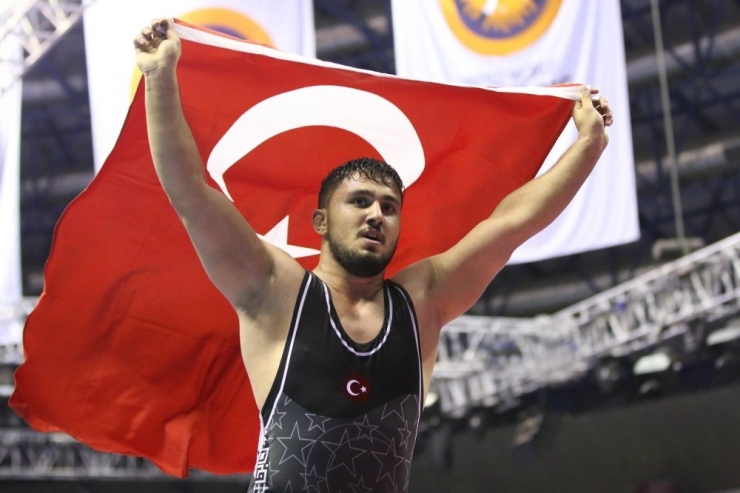 U23 Avrupa Güreş Şampiyonası’nda Milliler 2. Oldu