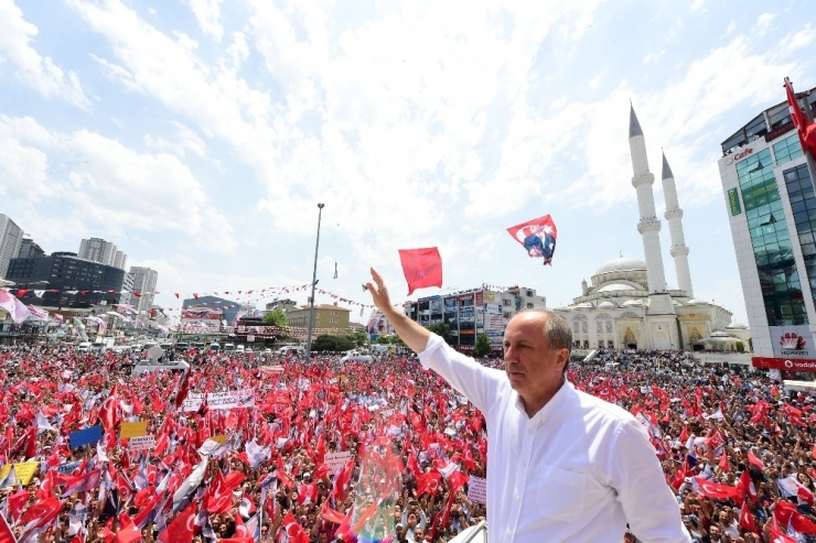 Muharrem İnce: "Kamyon Duvara Çarpmak Üzere"