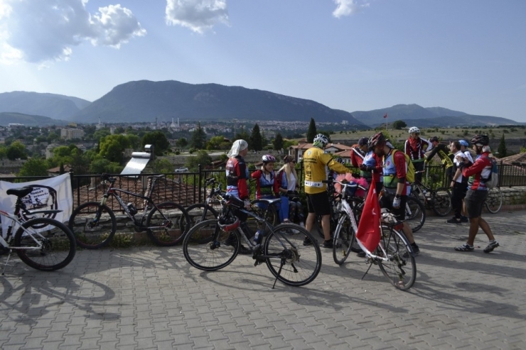 ’El Ele Elden Ele 81 İlde Türk Kadınının Zaferi" Projesi