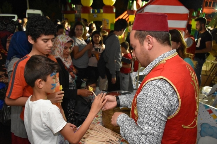 Oklubalı’da Çocuklar Erken Bayram Yaptı