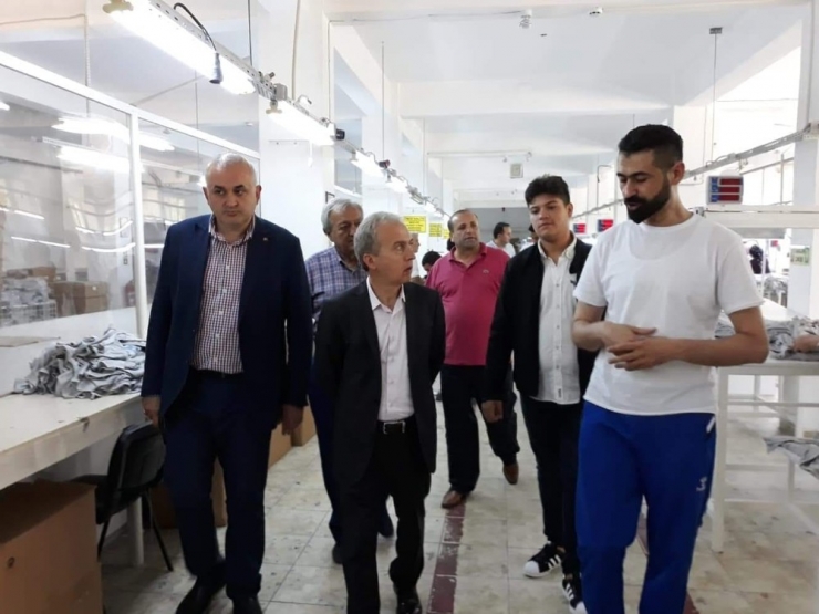 Uçar, Seçim Gezilerine Devrek’ten Devam Etti