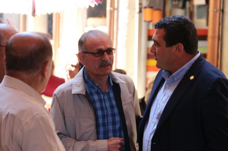 “Bizim Ulaş” Köy Köy Kapı Kapı Geziyor