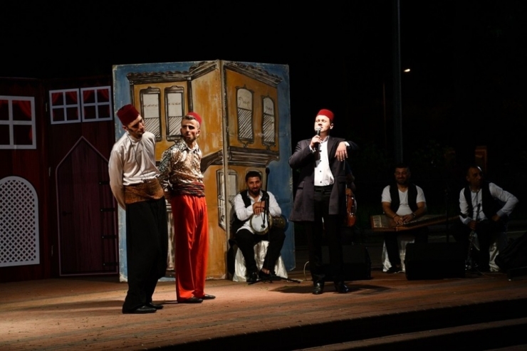 Ayyar Hamza Oyununa Yoğun İlgi