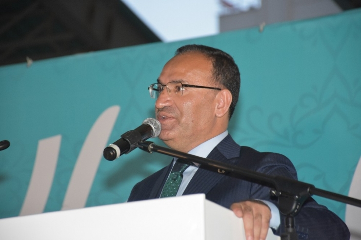 Başbakan Yardımcısı Bozdağ: “Türkiye’nin Eskiye Dönmesi Mümkün Değil”