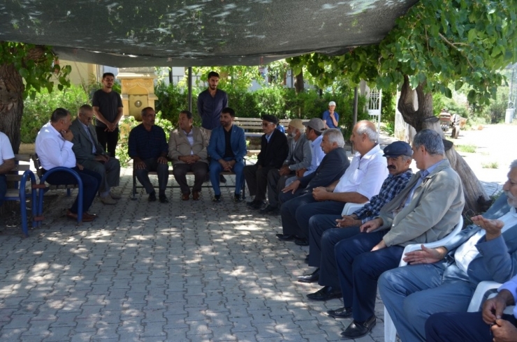 Mhp’li Fendoğlu Şerbet Dağıttı