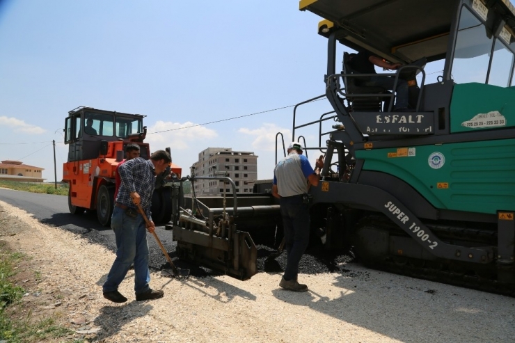 Gültepe Mahallesi’nde Asfalt Ve Tretuvar Çalışması