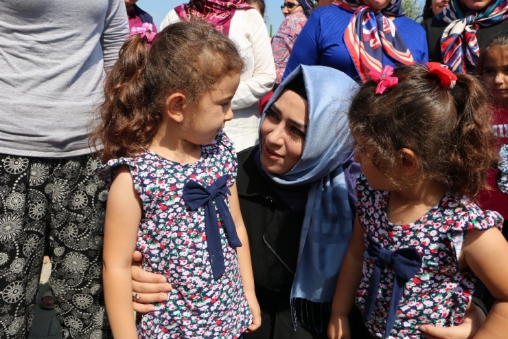 Sena Nur Çelik: “Tarımsal İhracatı 40 Milyar Dolara Çıkarmayı Hedefliyoruz”