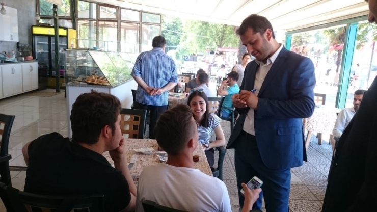 Zonguldak’ta "Ak Gençlikten Çarşı Turu"