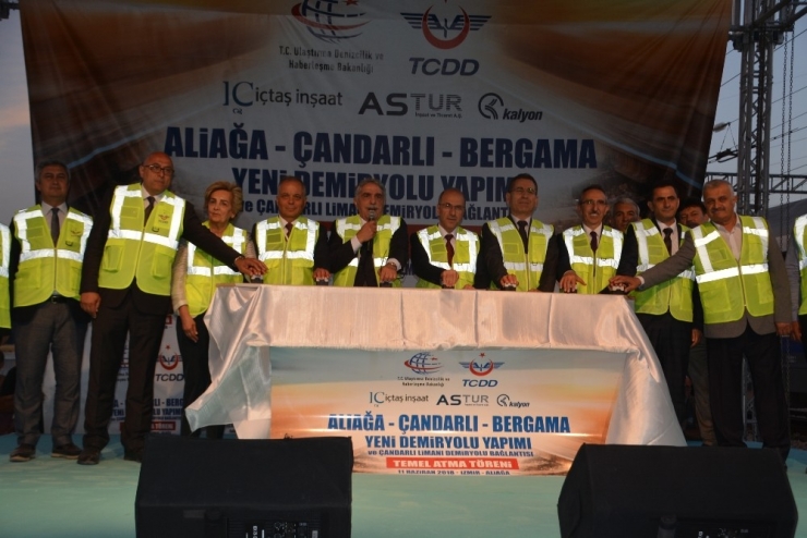 Aliağa-çandarlı-bergama Raylı Sistemi İhracat Kapısı Olacak