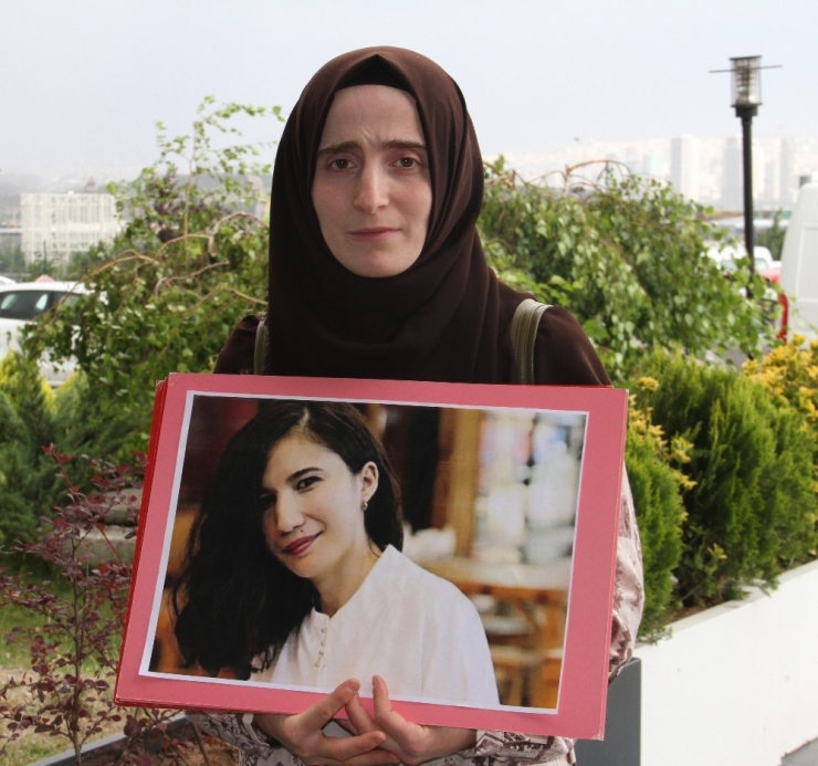 Çin’de Kaybolan Uygur Türkü Arkadaşını Arıyor