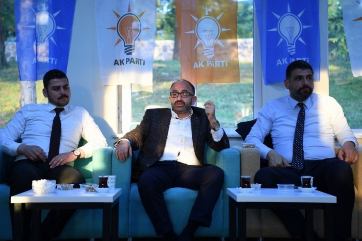 Başkan Üzülmez, Gençlerle Bir Araya Geldi