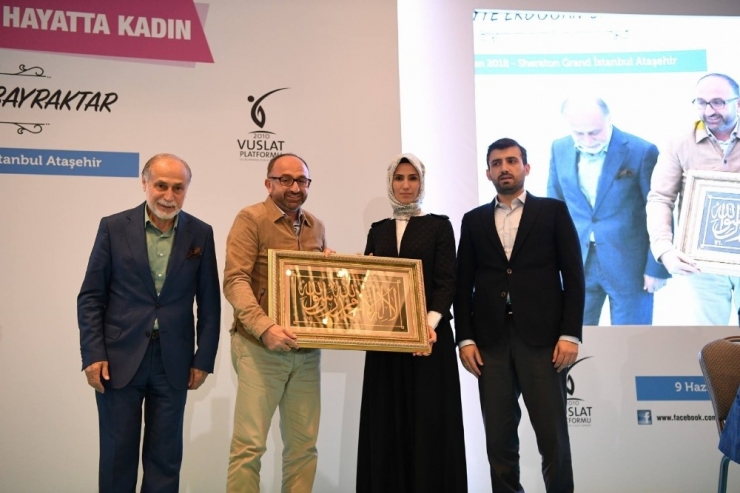 Başkan Üzülmez’den Sümeyye Erdoğan’a Hediye