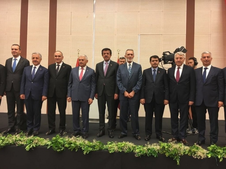 Ak Parti Milletvekili Adayları Seçim Çalışmalarını Sürdürüyor