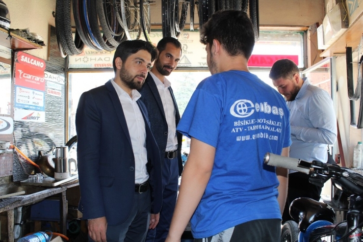 Ak Parti Konya Milletvekili Adayı Zeren Esnafı Ziyaret Etti