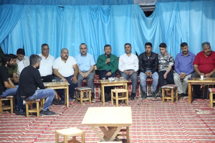 Başkan Karabacak, Vatandaşlara Ak Parti’nin Seçim Vaatlerini Anlattı