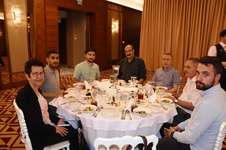 Limak Uludağ Elektrik Basın Mensuplarıyla Bir Araya Geldi