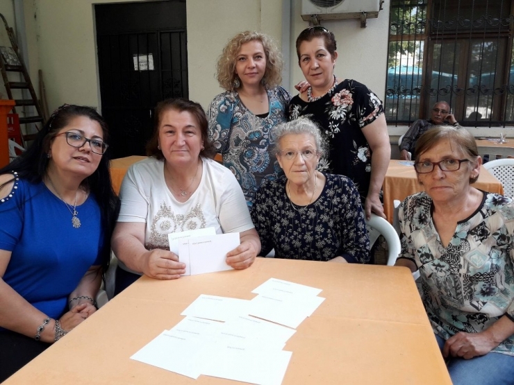 Eskişehir Güçlü Kadın Eli Derneği, İhtiyaç Sahibi Ailelere Yardım Eli Uzattı