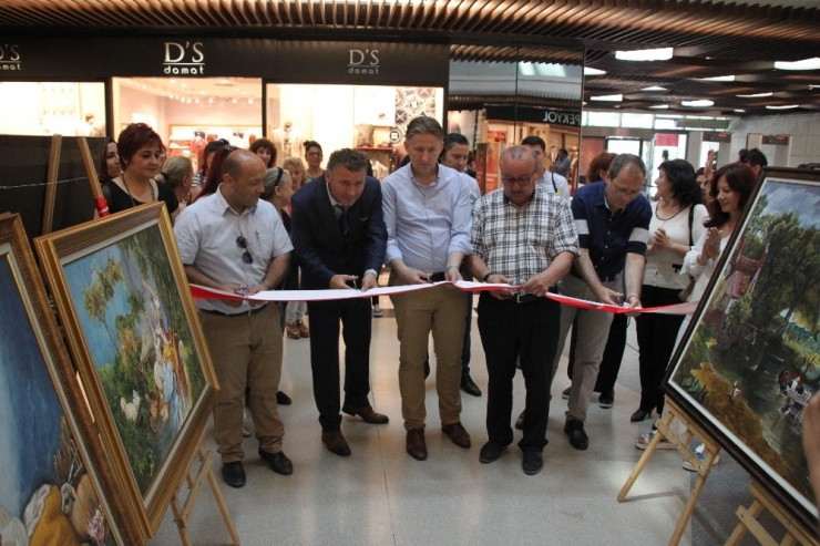 Yağlı Boya Resim Çalışmalarını 67 Burda Avm’de Sergilediler