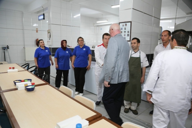 Odunpazarı Belediyesi Aşevi 180 Bin Kişiye İftar Yemeği Hazırladı