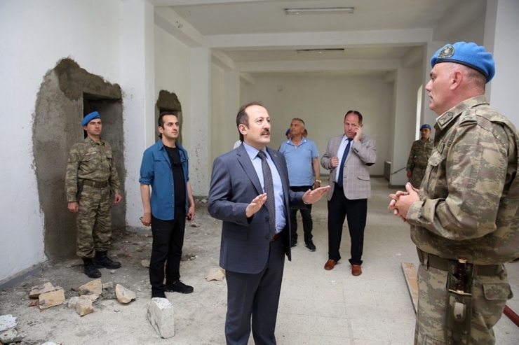 Vali Pehlivan Prefabrik Yapıları İnceledi