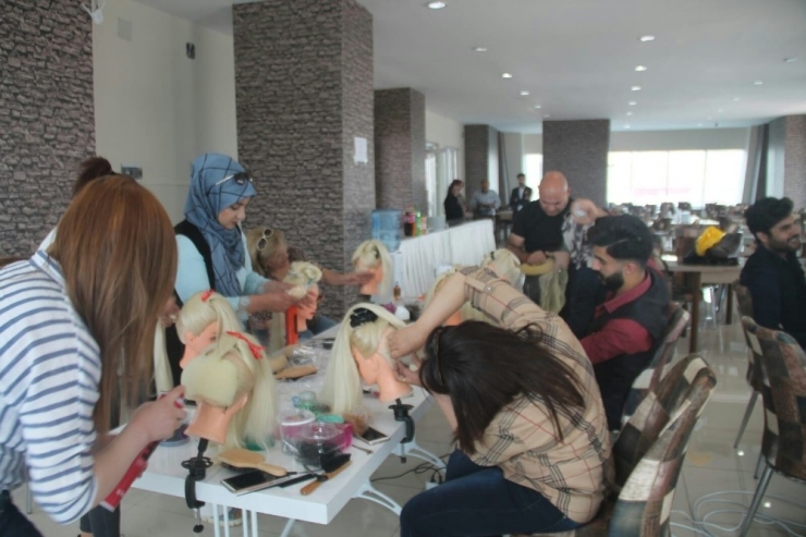 Tiba Kozmetik’ten Topuz Eğitimi