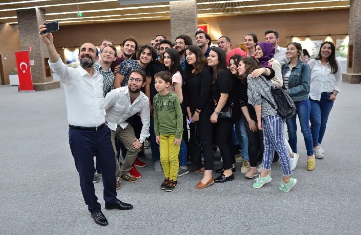 ‘İdeal Gençlik’ Engelsiz Yüreklerle Buluştu