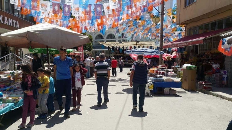 Keles’te Bayram Coşkusu