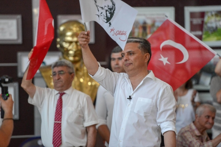 Muratpaşa Belediyesi’nde Gençlik Orkestrasından Flash Mob