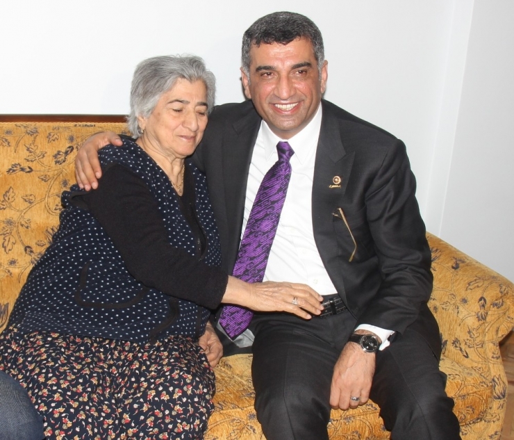 Milletvekili Erol: "İnsanlar Oy Versin Vermesin Gönüllerine Girdiğimizi Düşünüyorum"