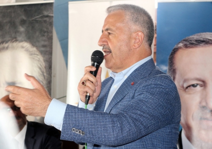 Bakan Arslan Ağrı’da