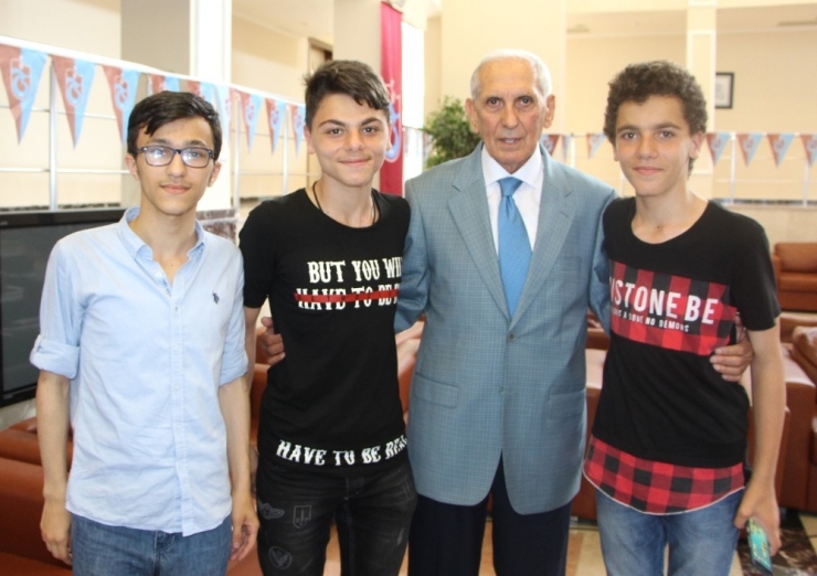 Sümer: "Savunma Güvenliğini Koruduğumuz Zaman Bir Büyük Problemi Çözeceğiz"