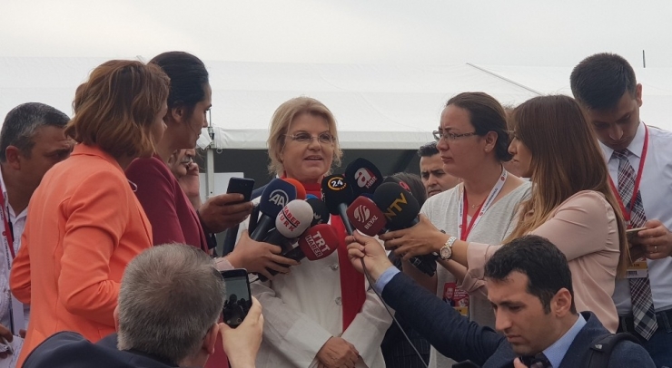 Eski Başbakan Tansu Çiller: "Bugün Milli Bir Şuurla Buradayım"