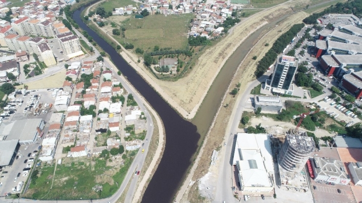 Bursa’da Çevre Katliamı, Dereler Zehir Akıyor