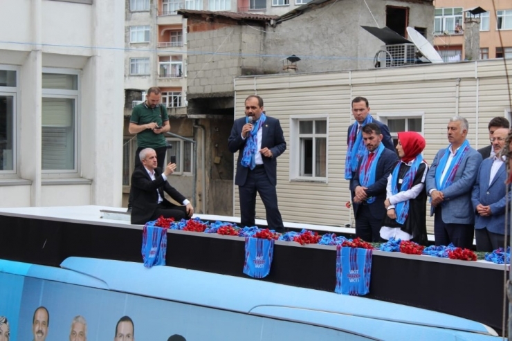 Vakfıkebir Ak Parti Millletvekili Adaylarını Bağrına Bastı