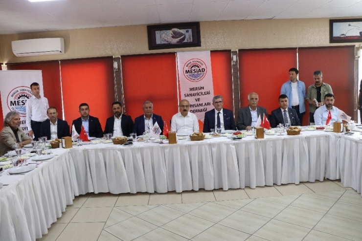 Bakan Elvan: "Balık Çiftliklerini Karadan Bin 900 Metre İleri Taşıyacağız"