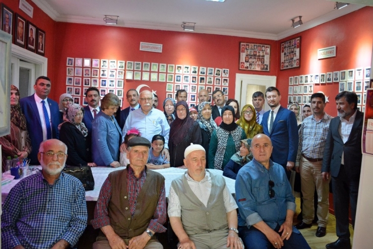 Nabi Avcı’dan Derneklere Ziyaret