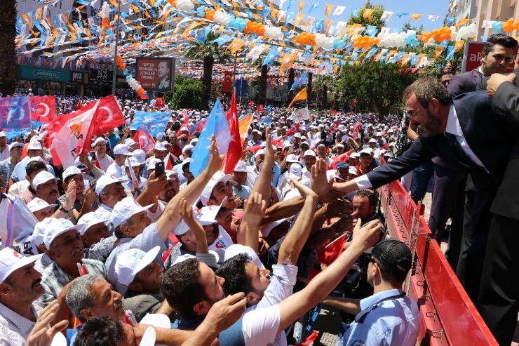 Mahir Ünal: “Terörden Emir Alanlar Milletin Yanında Olur Mu”