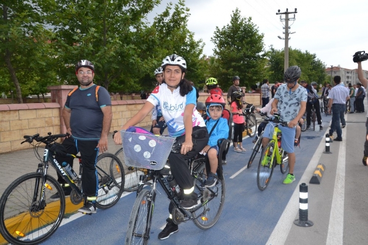 Karesi’ye 5 Kilometrelik Bisiklet Yolu