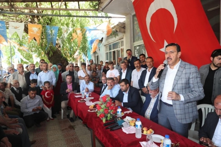 Bakan Tüfenkci’ye Doğanşehir’de Sevgi Seli