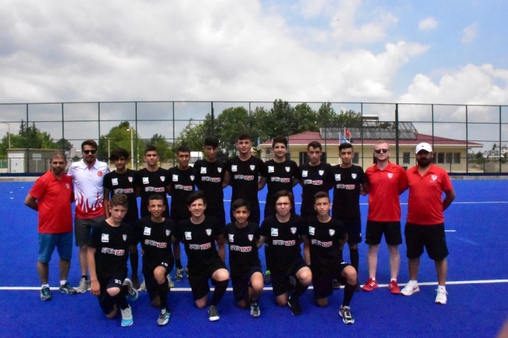 Hokey Milli Takımları, Avrupa Şampiyonası’na Hazırlanıyor