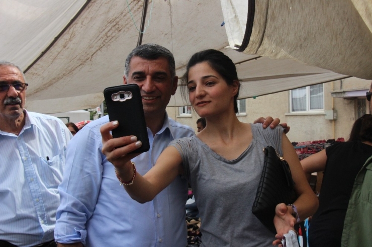 Milletvekili Erol;"hizmet Etmeye Hazırım"