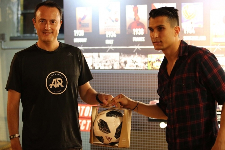 Necip Uysal’ın Favorisi Brezilya